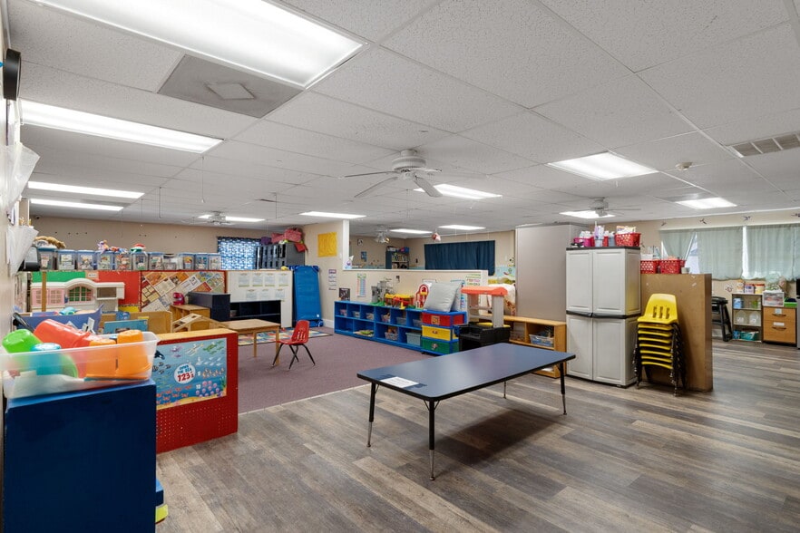 More Photos Of 639 NE 1st St, Crystal River Daycare Center For Sale
