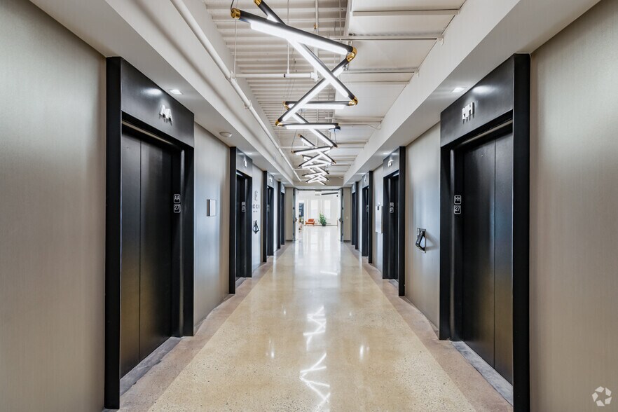 More Photos Of 600 Grant St, Pittsburgh Office For Lease