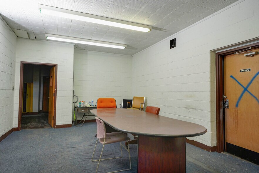 More Photos Of 302 21st St, Nitro Office Residential For Sale