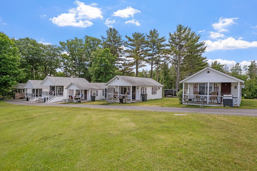 More Photos Of 291 Endicott St N, Laconia Hotel For Sale