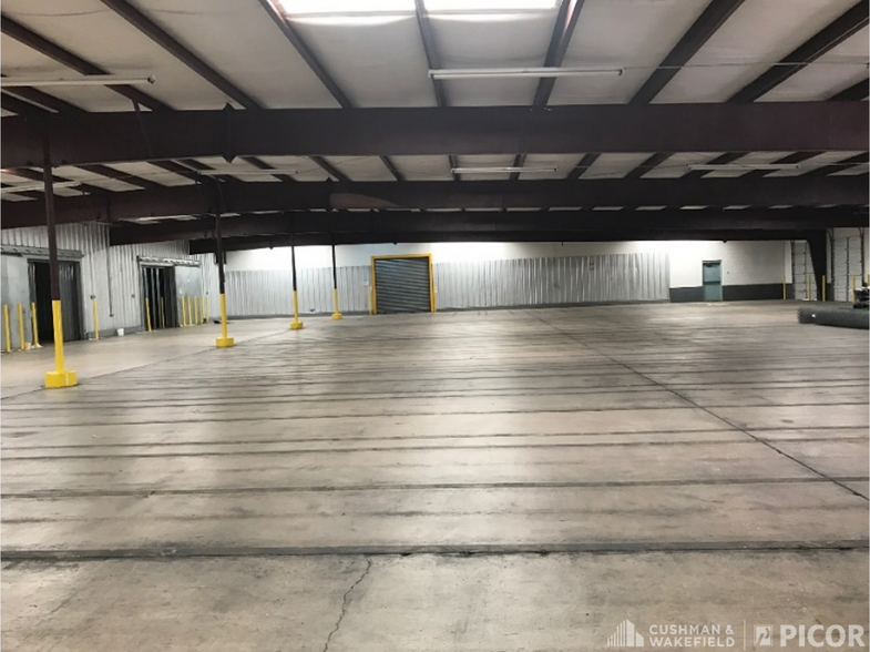 More Photos Of 772 W Frontage Rd, Nogales Warehouse For Lease