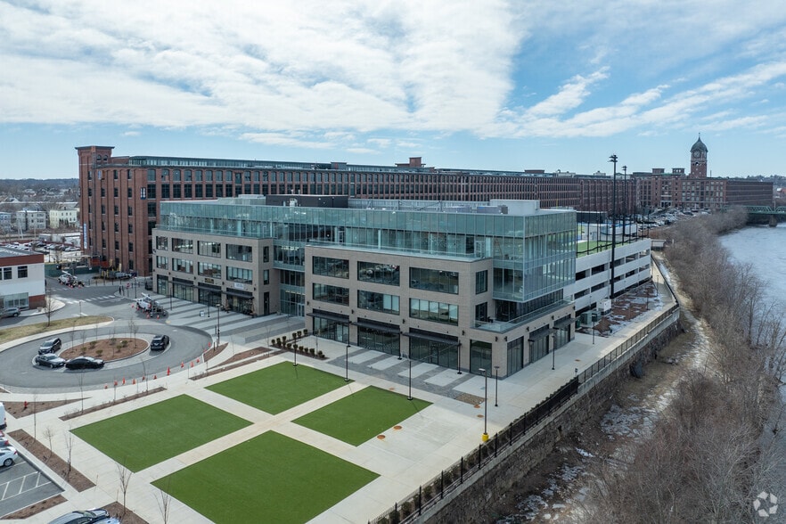 More Photos Of 354 Merrimack St, Lawrence Unknown For Lease