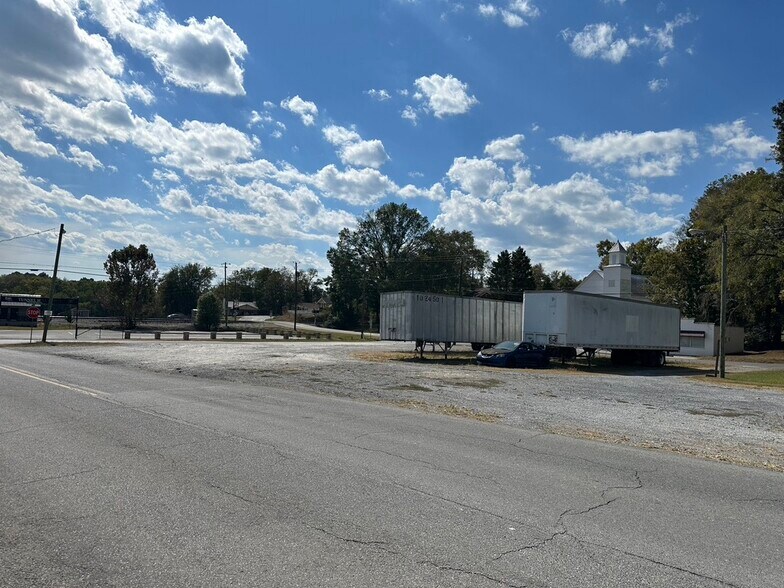 More Photos Of 131 S Varnell Rd, Tunnel Hill Distribution For Sale
