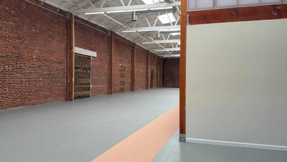 Primary Photo Of 800-810 S Santa Fe Ave, Los Angeles Warehouse For Lease