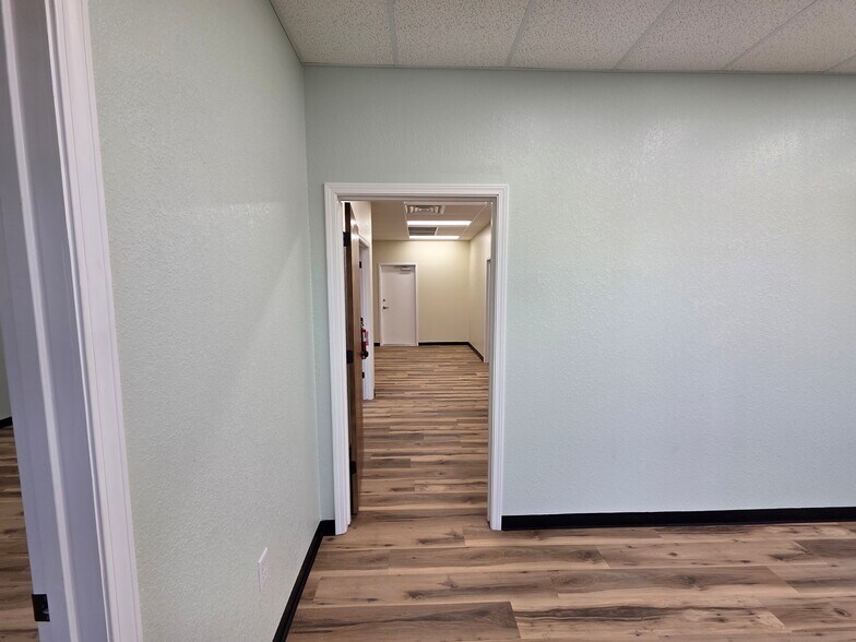 More Photos Of 5300 S Zero St, Fort Smith Storefront Retail Office For Sale
