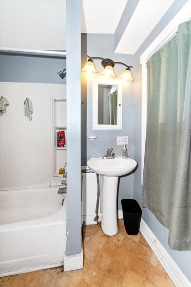 More Photos Of 229 N Church St, Thurmont Apartments For Sale