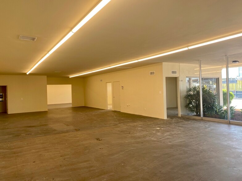 More Photos Of 9152 Rosecrans Ave, Bellflower Warehouse For Lease