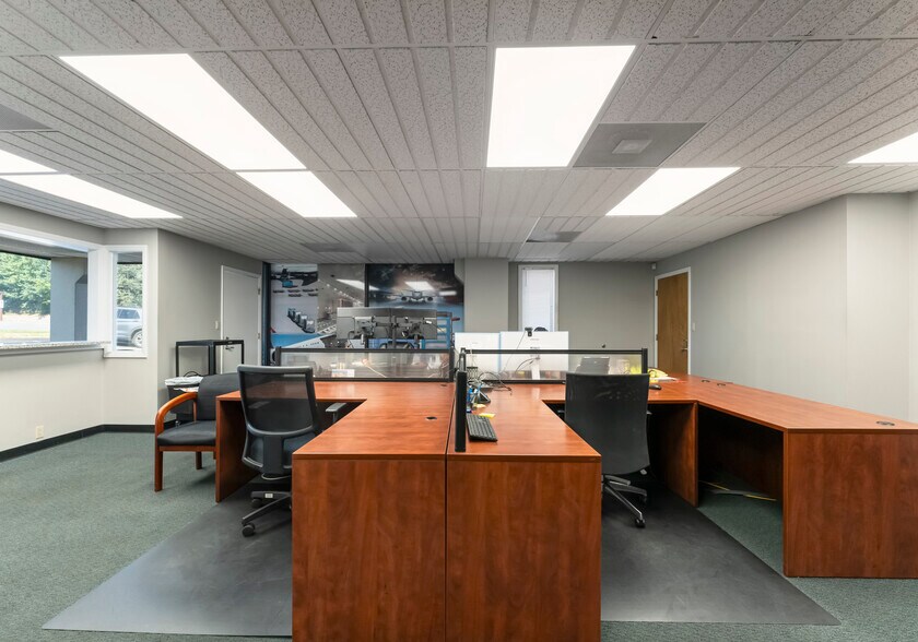 More Photos Of 141 Robins St, Lowell Manufacturing For Lease