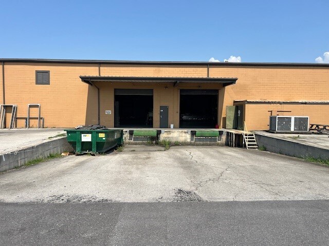 More Photos Of 3453 Aerial Way Dr SW, Roanoke Warehouse For Lease