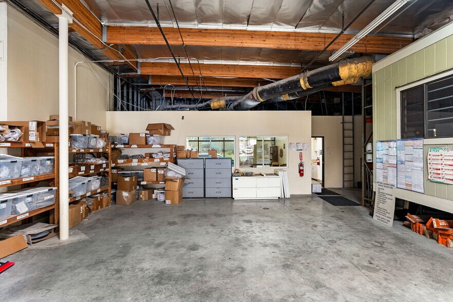 More Photos Of 77570 Enfield Ln, Palm Desert Warehouse For Sale