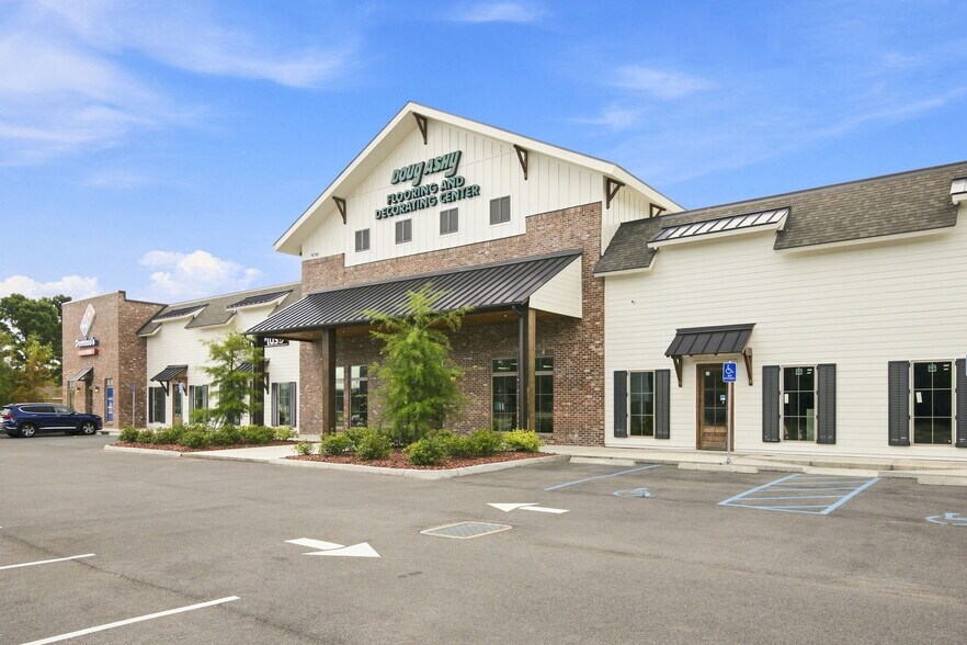 More Photos Of 1920 E McNeese St, Lake Charles Office For Lease