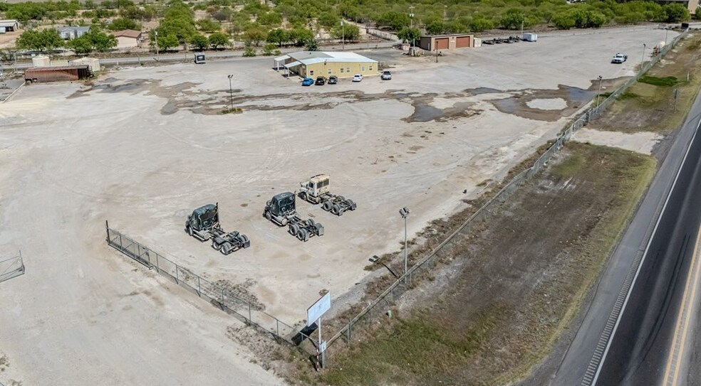 More Photos Of 255 Loop 517, Carrizo Springs Flex For Sale