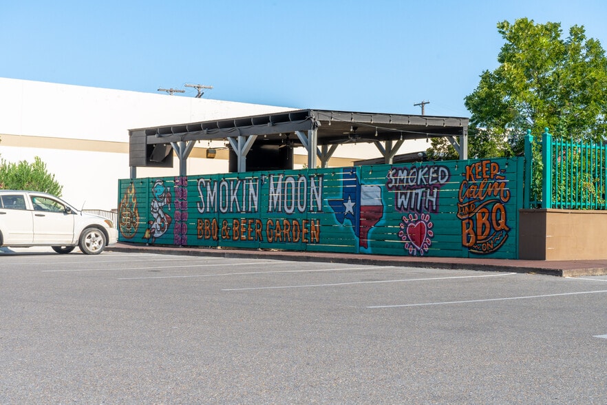 Primary Photo Of 1617 W Polk Ave, Pharr Restaurant For Lease