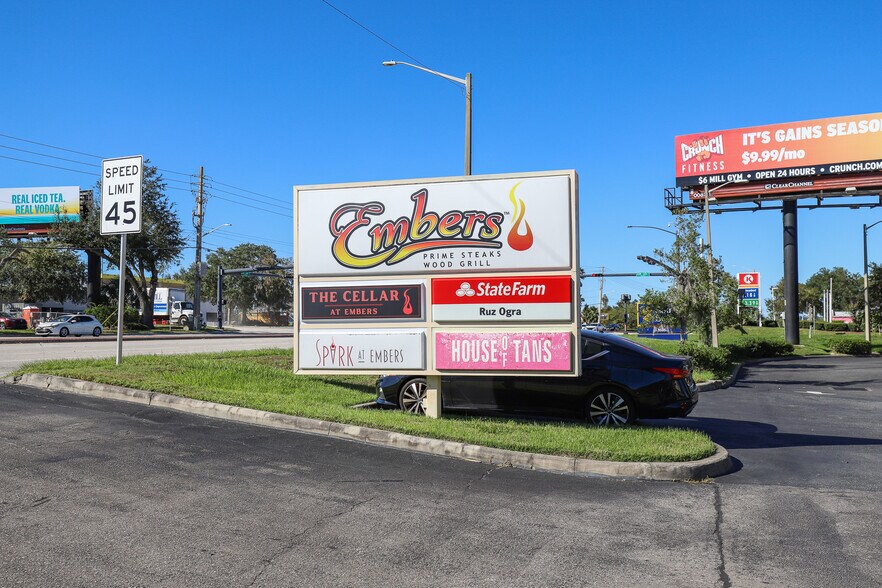 More Photos Of 3545 SW 34th St, Gainesville Unknown For Lease