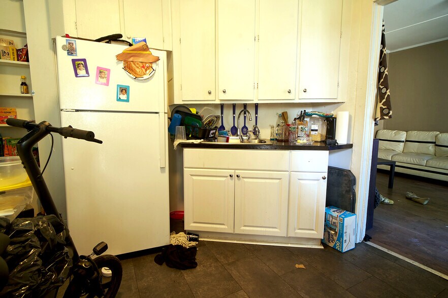 More Photos Of 171-175 Henry St, Kingston Apartments For Sale