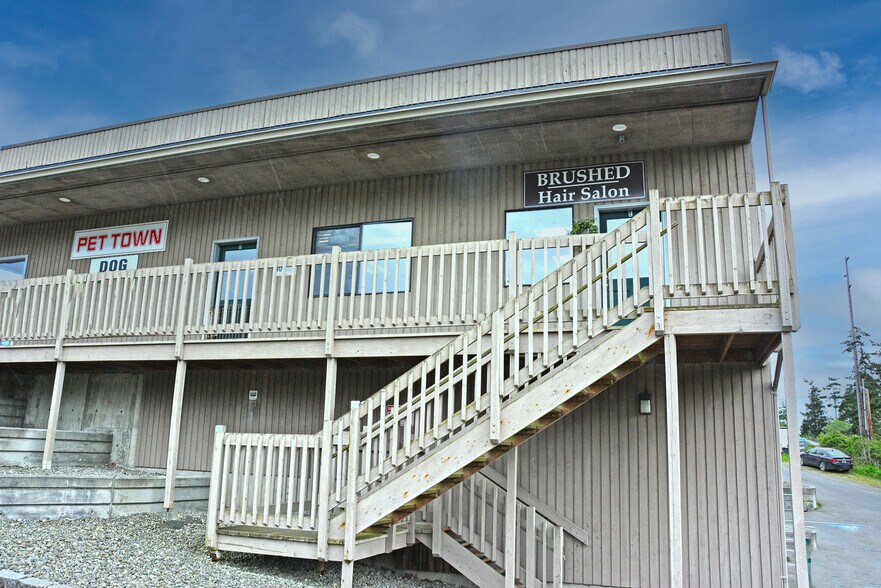 More Photos Of 2427 W Sims Way, Port Townsend General Retail For Sale