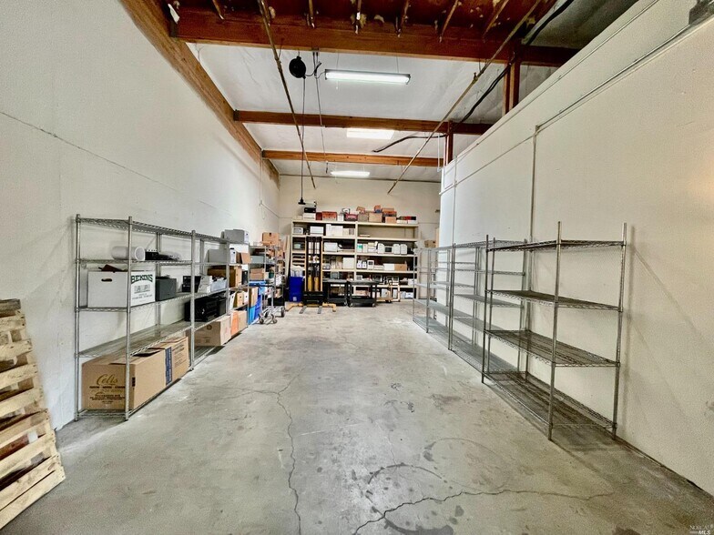 More Photos Of 1130 Industrial Ave, Petaluma Light Manufacturing For Sale