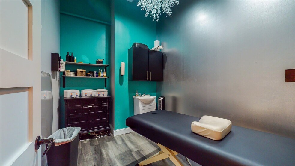 More Photos Of 218 W Main St, Urbana Office For Sale