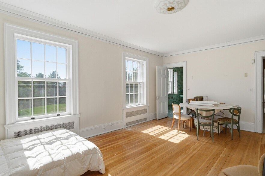 More Photos Of 2255 Ballston Ave, Saratoga Springs Restaurant For Sale