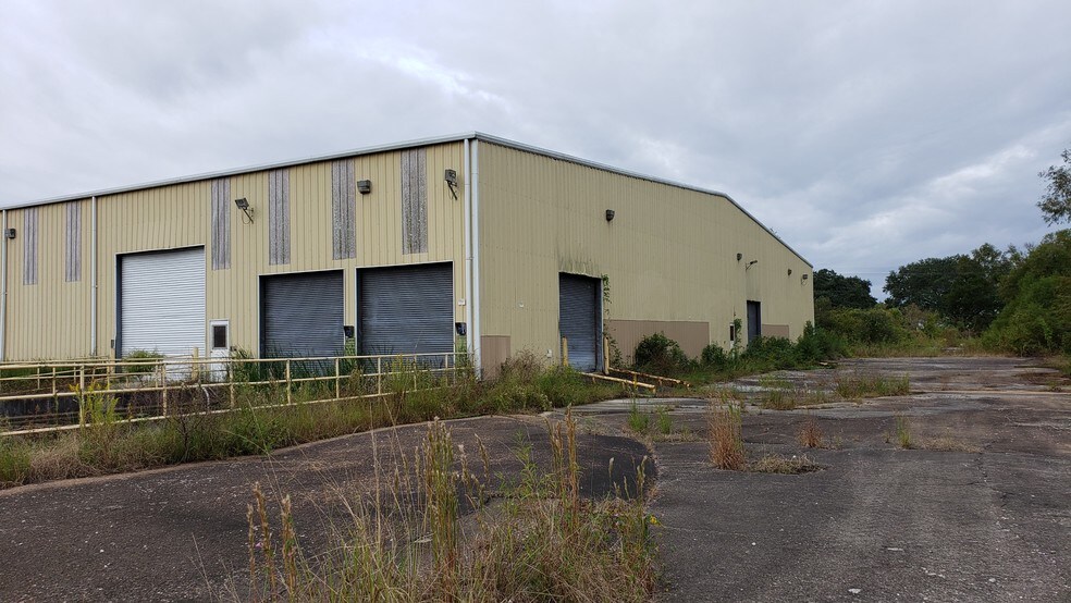 More Photos Of 139 Joe Brown Rd, Lockport Warehouse For Sale