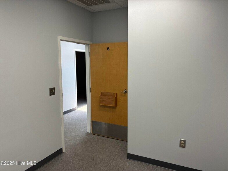 More Photos Of 1507 N Road St, Elizabeth City Medical For Lease