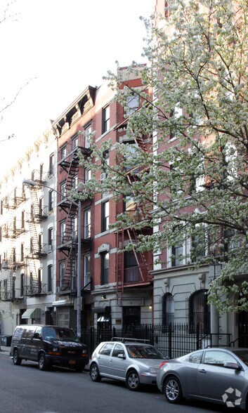 Primary Photo Of 350 E 13th St, New York Apartments For Lease
