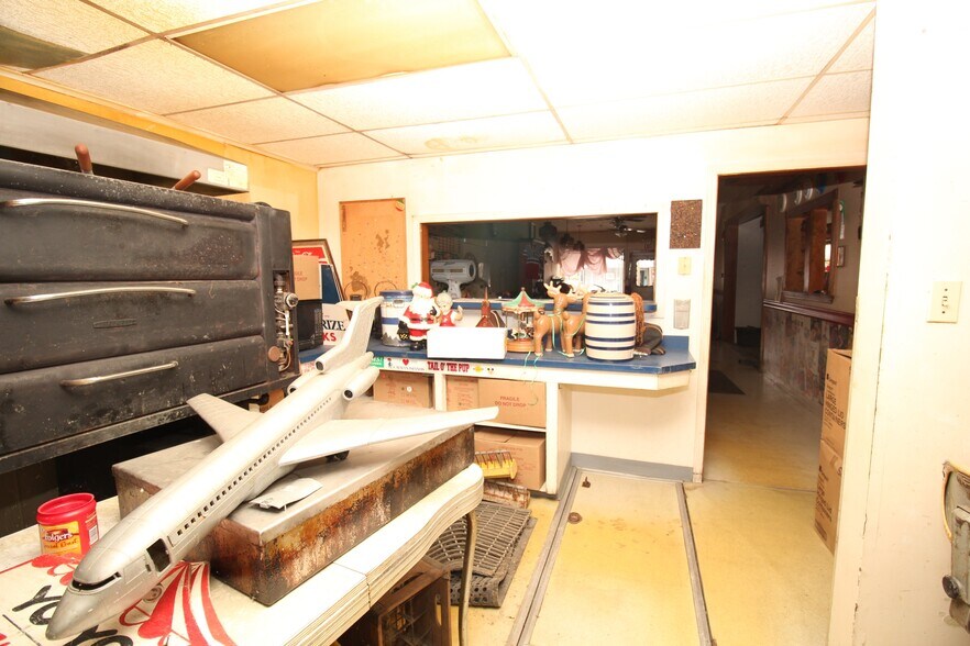 More Photos Of 101 Main st, Phelps Convenience Store For Sale