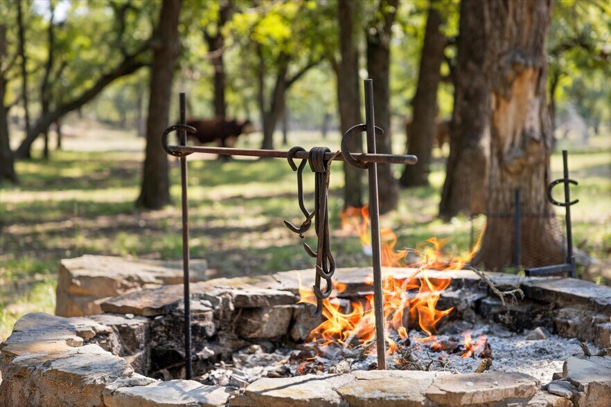 More Photos Of 11230 Light Rd, Lipan Land For Sale