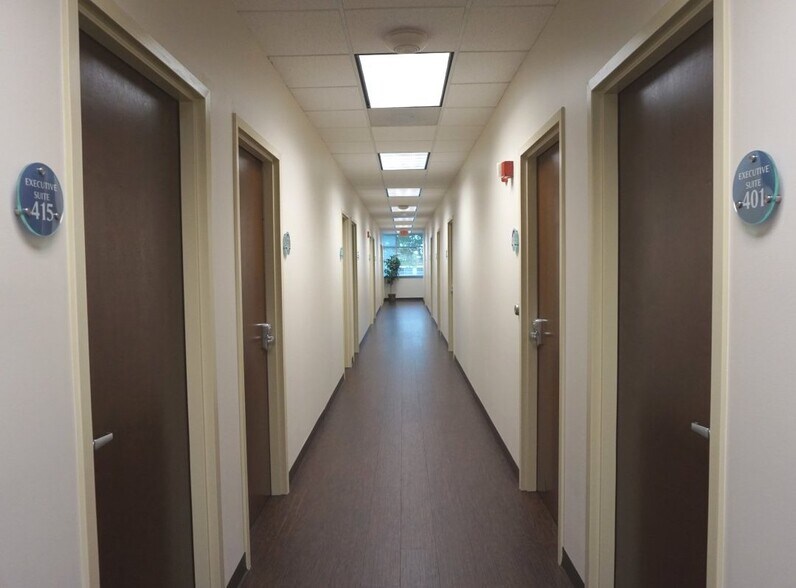 More Photos Of 131 Plantation Ridge Dr, Mooresville Office For Lease