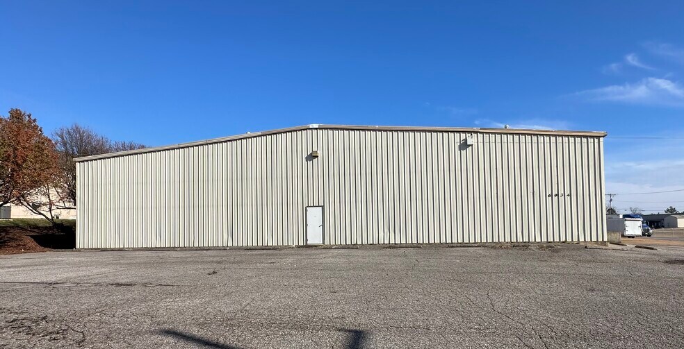 More Photos Of 6934 Interstate Blvd, Horn Lake Warehouse For Lease