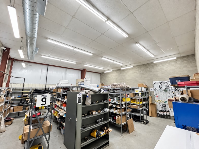 More Photos Of 3753 Round Bottom Rd, Cincinnati Warehouse For Lease