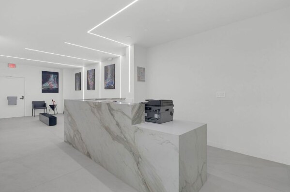 More Photos Of 909 NE 163rd St, North Miami Beach Medical For Sale