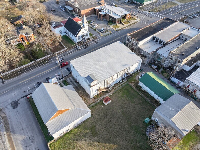 More Photos Of 114 N Church St, Waverly Loft Creative Space For Lease