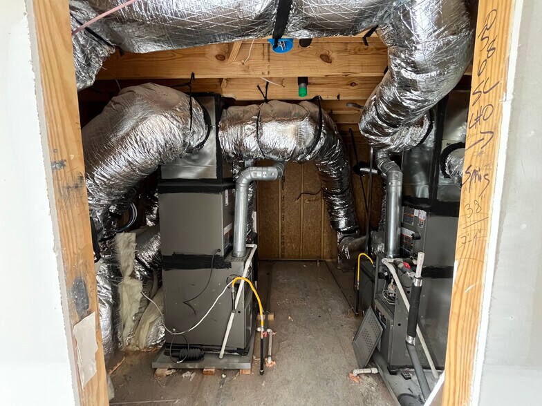 More Photos Of 5821 Winsome Ln, Houston Apartments For Sale