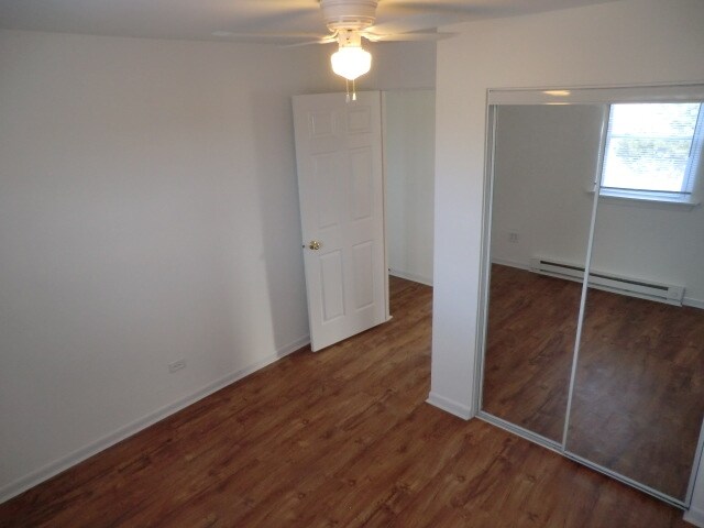 More Photos Of 1039 Sheridan Rd, Winthrop Harbor Apartments For Sale