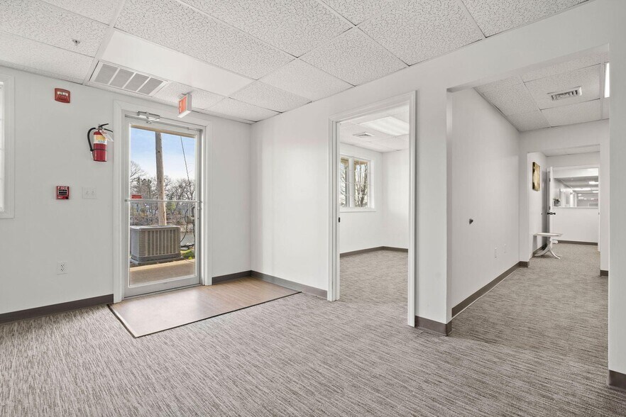 More Photos Of 19 Bridge St, Kittery Coworking Space