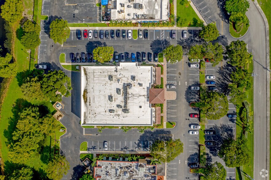 More Photos Of 3325 S University Dr, Davie Office For Lease