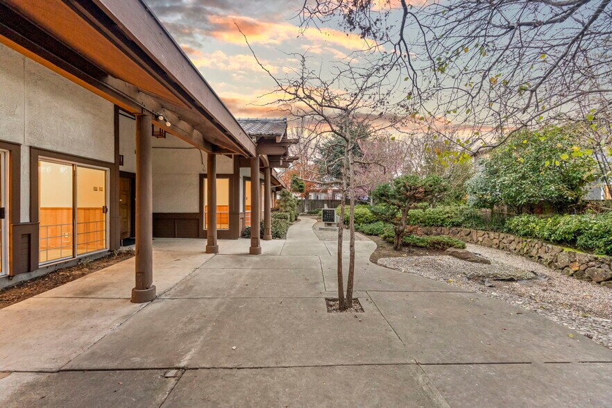 More Photos Of 24954 Cypress Ave, Hayward Multifamily For Sale