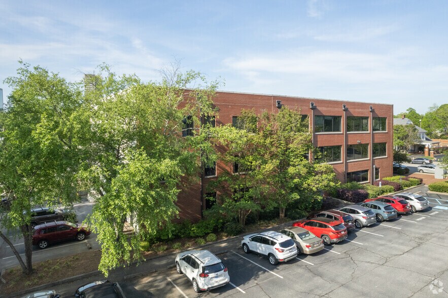 Primary Photo Of 620 N Main St, Greenville Office Residential For Lease