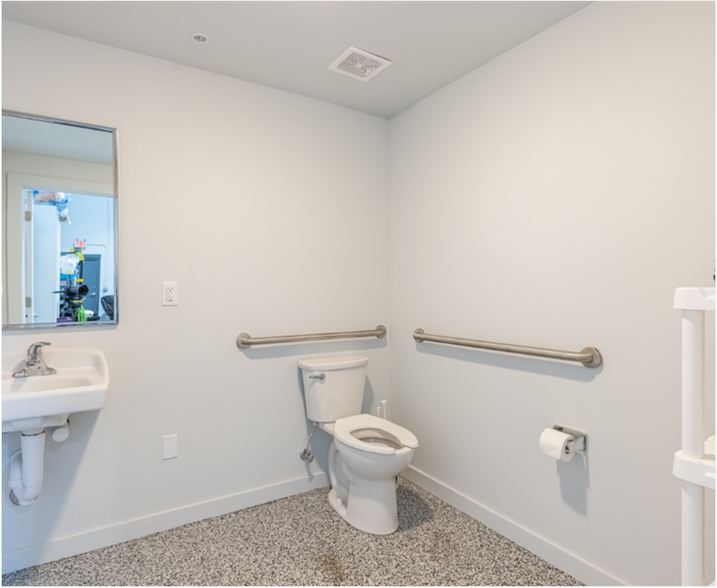 More Photos Of 861 NE Industrial Blvd, Jensen Beach Warehouse For Sale