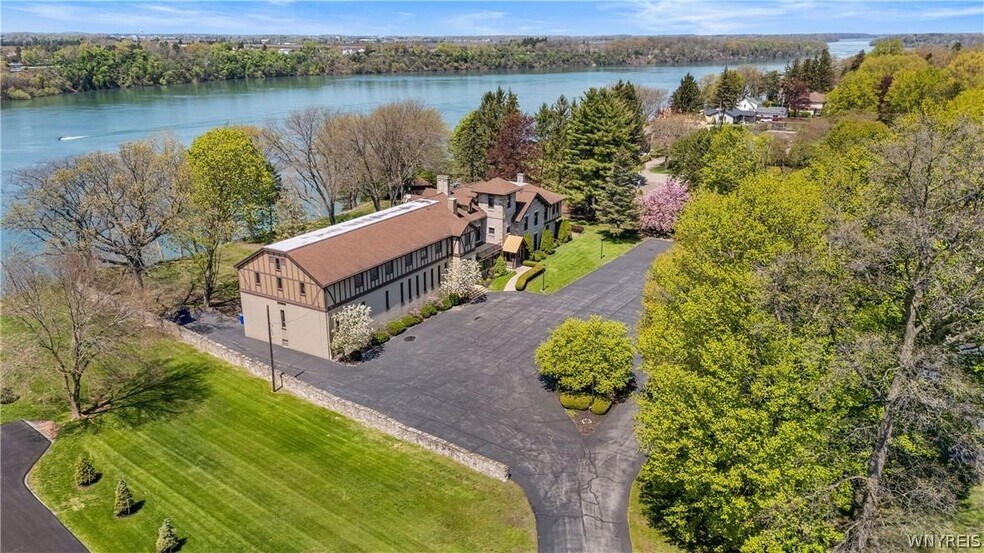 More Photos Of 435 N 2nd St, Lewiston Office Residential For Sale