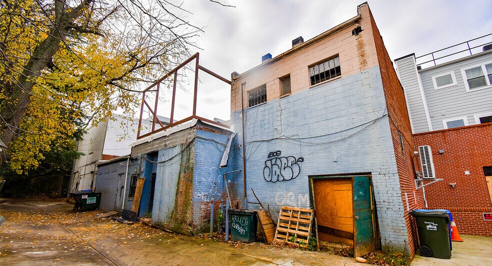 More Photos Of 1721 Wisconsin Ave NW, Washington Restaurant For Sale