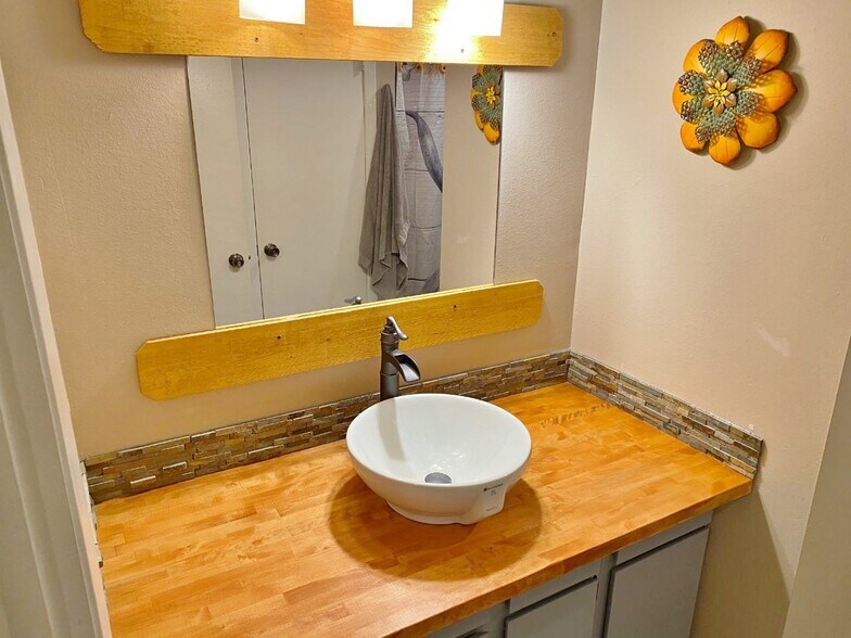 More Photos Of 300 Main St, Sherwood Apartments For Sale