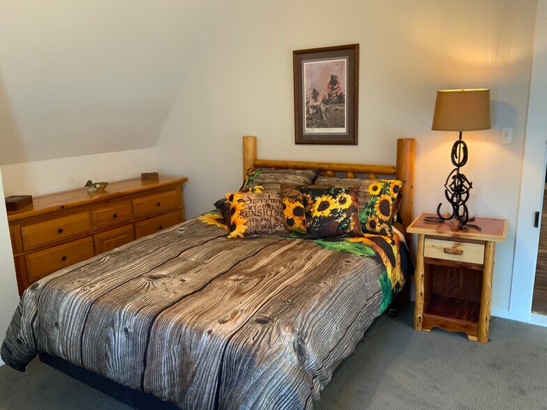 More Photos Of 155 Townsend St, Cedarville Apartments For Sale