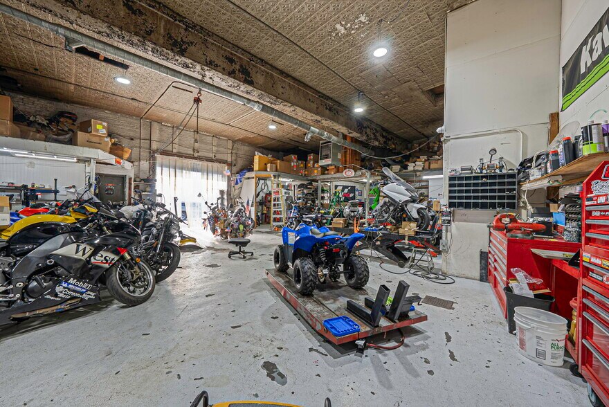 More Photos Of 22202 Jamaica Ave, Queens Village Auto Dealership For Sale