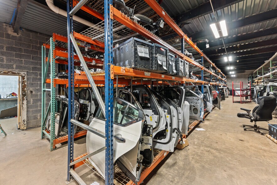 More Photos Of 14286 Meyers Rd, Detroit Industrial For Sale