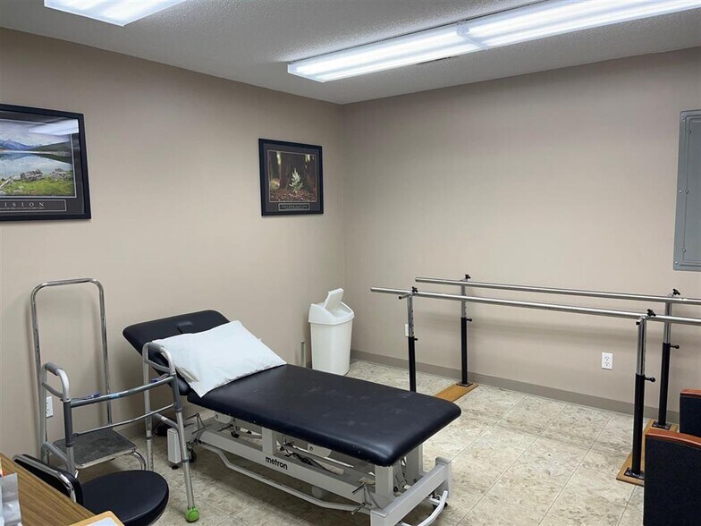 More Photos Of 4288 N Jackson Hwy, Glasgow Medical For Sale