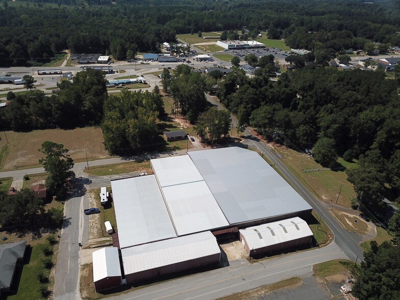 More Photos Of 200 Davis St, Chesterfield Manufacturing For Lease