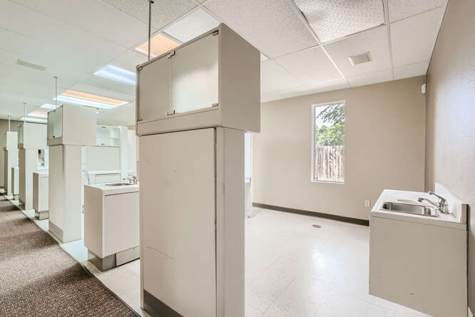 More Photos Of 320 S Santa Fe Ave, Fountain Medical For Sale