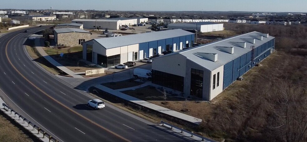 More Photos Of 1705 Robert S Light Blvd, Buda Showroom For Lease